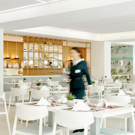 Iberostar Cristina מלון